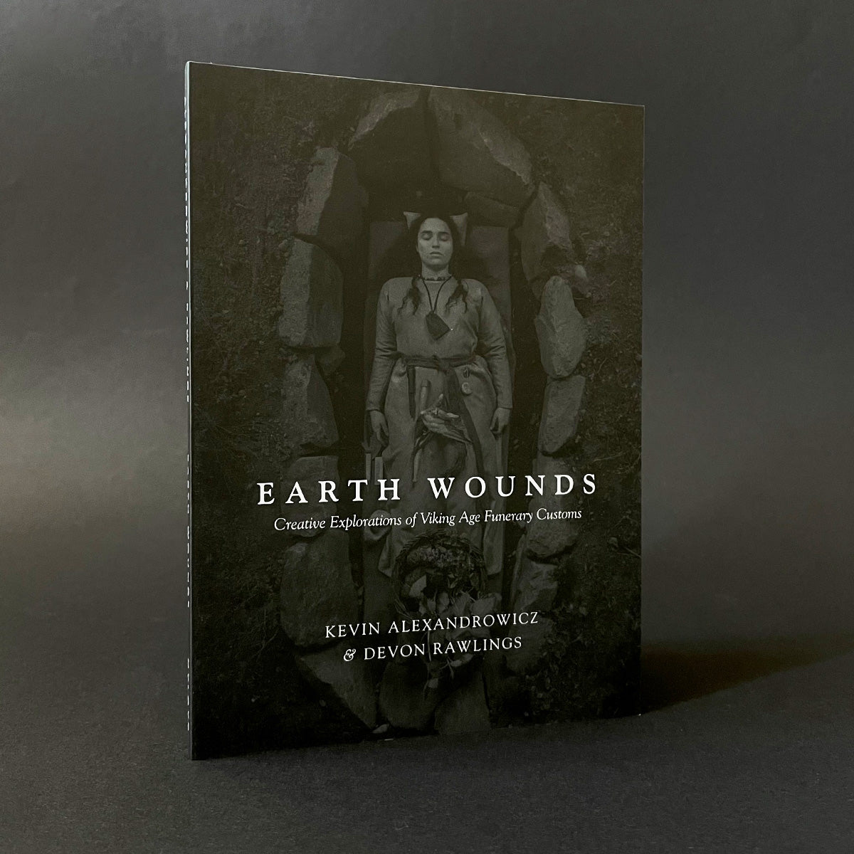 Earth Wounds - Hyldyr - Haus Nostromo
