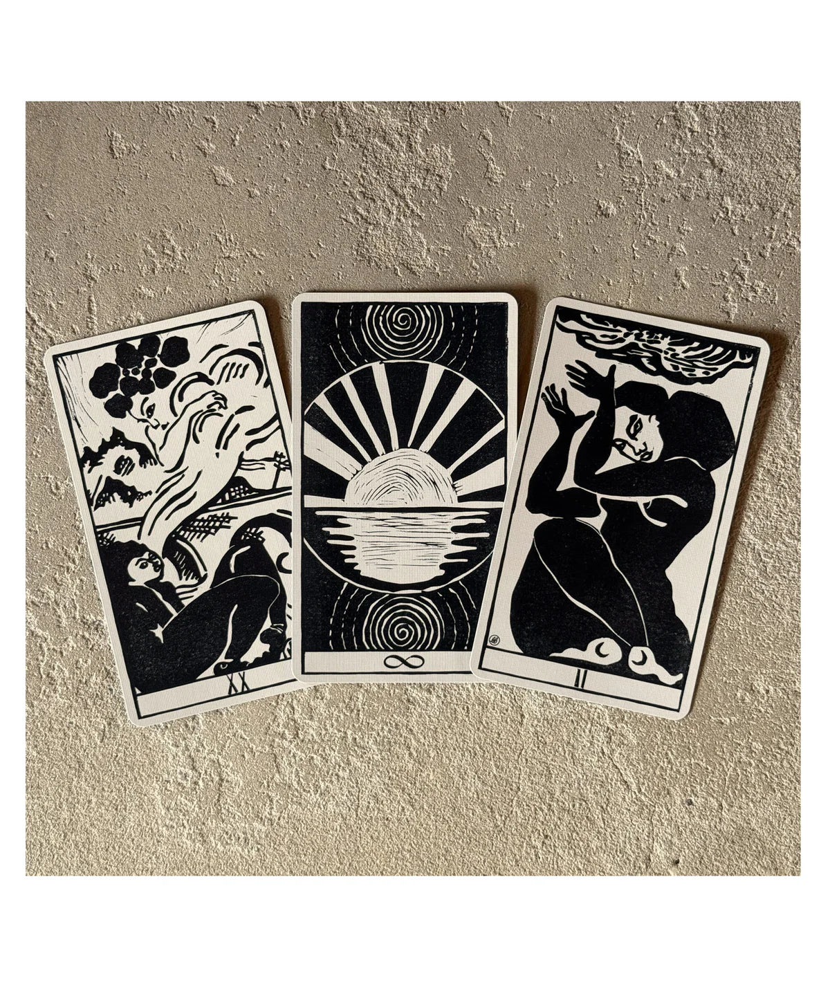 Lux Tarot Deck - Uusi - Haus Nostromo